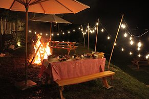 Vi-la Homestay Café