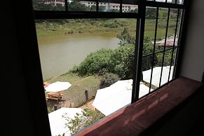 Vi-la Homestay Café