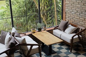 Vi-la Homestay Café