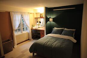 Vi-la Homestay Café