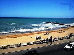 2 Bedrooms Beaches View Apartment