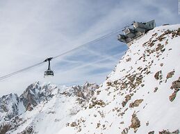 Le Massif Hotel & Lodge Courmayeur The Leading Hotels of the World