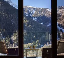 Le Massif Hotel & Lodge Courmayeur The Leading Hotels of the World