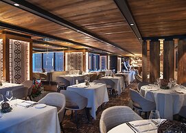 Le Massif Hotel & Lodge Courmayeur The Leading Hotels of the World