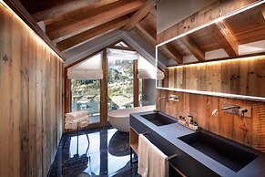 Le Massif Hotel & Lodge Courmayeur The Leading Hotels of the World