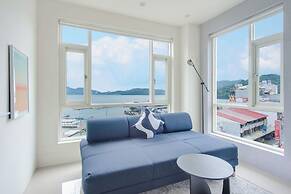 Shui Yang Lakeview House with Elevator