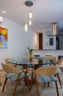 Profound relaxation in 2BR Condo with pool view by Happy Address