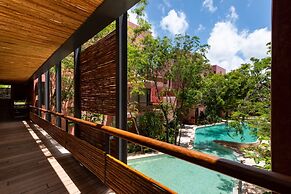 Profound relaxation in 2BR Condo with pool view by Happy Address