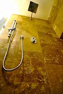 Chic Jungle 2 BR Condo by Happy Address