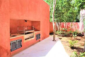 Chic Jungle 2 BR Condo by Happy Address