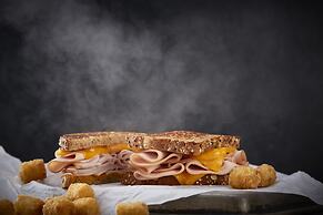 Drury Plaza Hotel Richmond