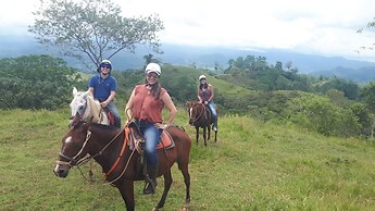 Finca Tres Equis - Farm and Forest