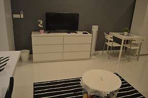 Mercu Summer Suite KLCC by Fervent