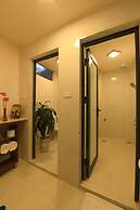 Old Quarter Family Hotel