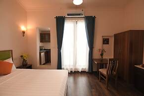 Old Quarter Family Hotel