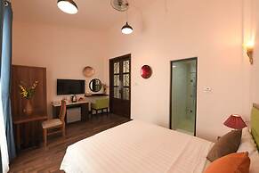 Old Quarter Family Hotel