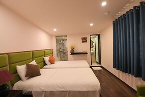 Old Quarter Family Hotel