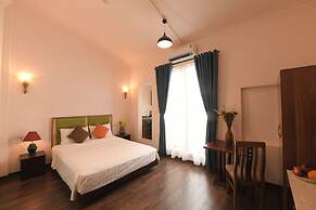 Old Quarter Family Hotel