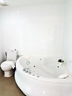 KB Apartments 3 Karon Beach by PHR