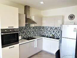 KB Apartments 3 Karon Beach by PHR