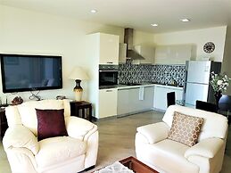 KB Apartments 3 Karon Beach by PHR