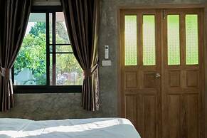 Baansuan Tisa Resort