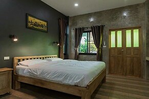 Baansuan Tisa Resort