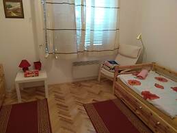 Apartments Country House Stipica