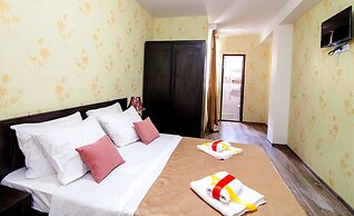 Hotel Ellegance