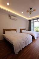 Song Yue Bed & Breakfast