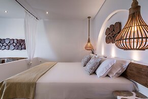 Niki Savvas Studio & Suites