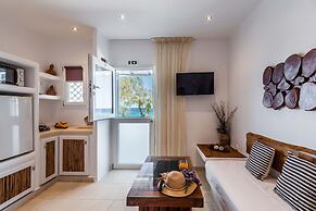 Niki Savvas Studio & Suites