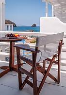 Niki Savvas Studio & Suites