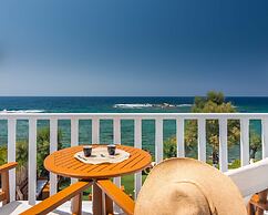 Niki Savvas Studio & Suites