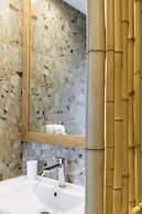 Niki Savvas Studio & Suites