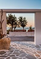 Niki Savvas Studio & Suites