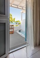 Niki Savvas Studio & Suites