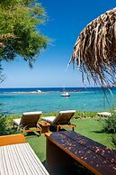 Niki Savvas Studio & Suites