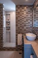 Niki Savvas Studio & Suites