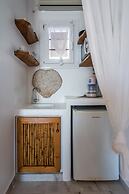 Niki Savvas Studio & Suites