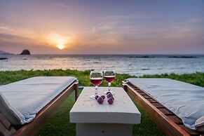 Niki Savvas Studio & Suites