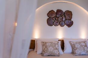 Niki Savvas Studio & Suites