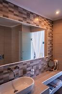 Niki Savvas Studio & Suites