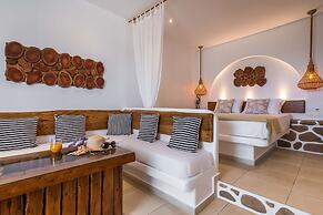 Niki Savvas Studio & Suites