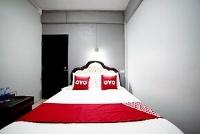 OYO 465 Krung Kao Traveller Lodge