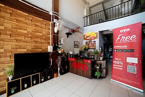 OYO 465 Krung Kao Traveller Lodge