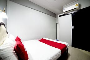 OYO 465 Krung Kao Traveller Lodge