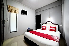 OYO 465 Krung Kao Traveller Lodge