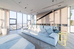 The Base Condo Pattaya by Supee