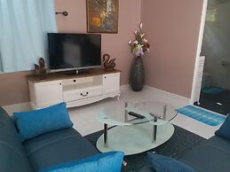 Studio Deluxe Avec Services Hôteliers - Adults Only